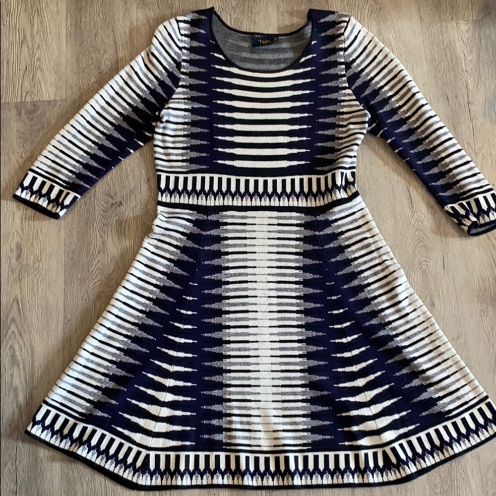 Just Taylor Fit and Flair Sweater Dress